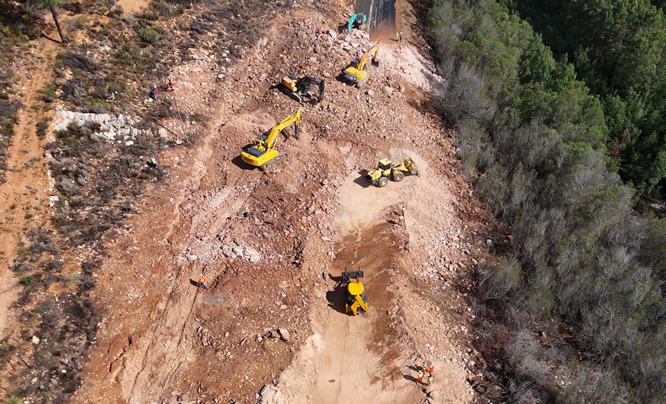 Clearing of blast material
