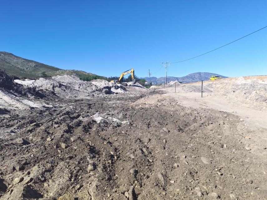 Preparation of temporary roadbed for temporary bypass