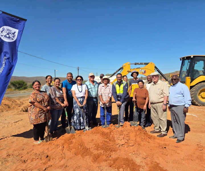Sod-turning in Bitterfontein