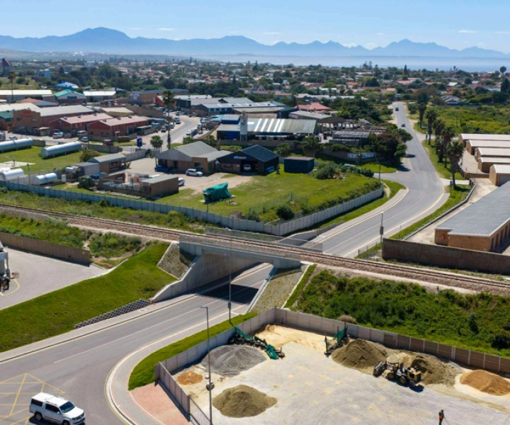 Garret Street rail-over-road bridge