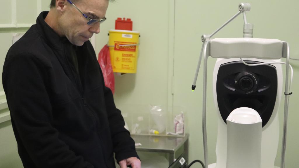 Dr James Rice at the eye exam room at Groote Schuur Hospital.