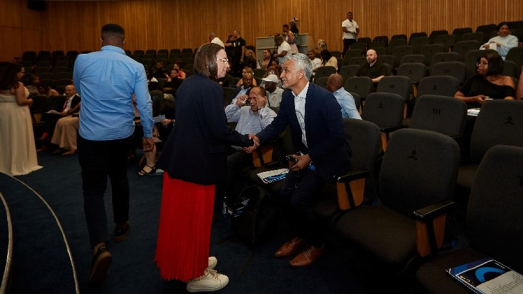 Introductions between Debbie Parker (Astron Energy) and Rashid Toefy (DEDAT).