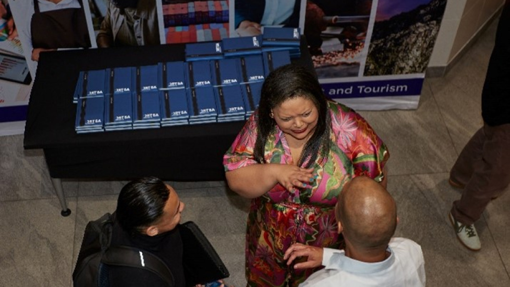 Networking opportunities before the event kick- off.