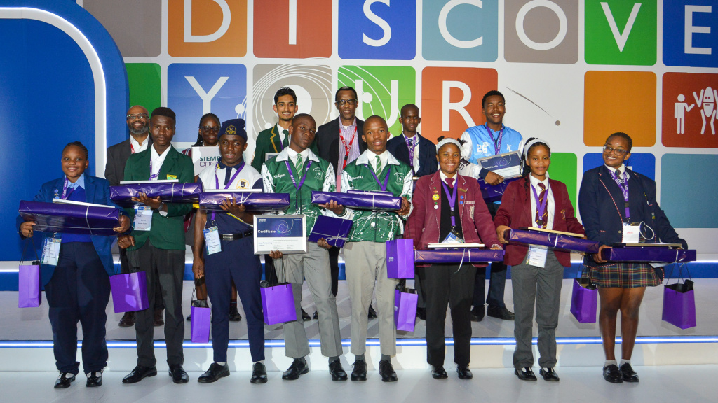 western-cape-young-scientists-make-their-mark-at-eskom-expo-international-science-fair-3.jpg