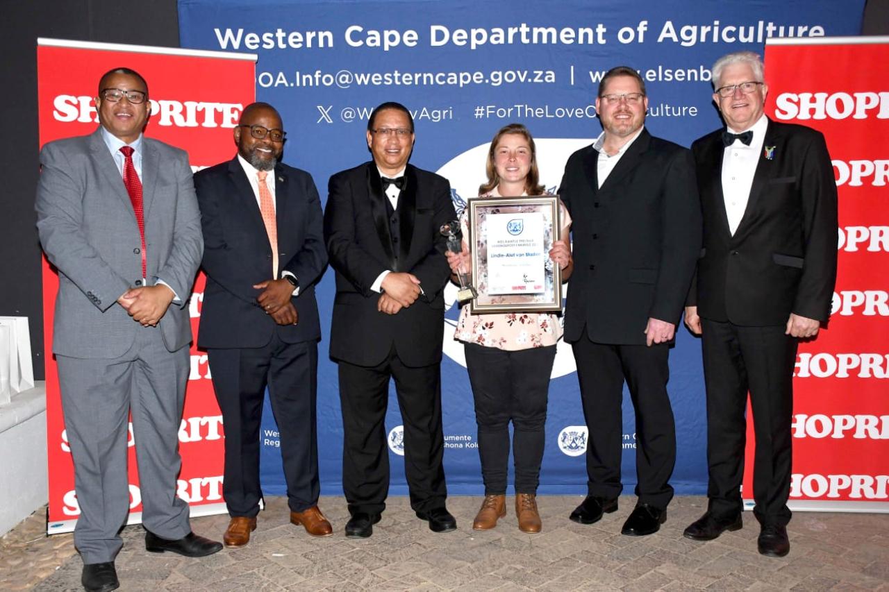 Dr Harry Malila, Dr Mogale Sebopetsa,  Minister Meyer, Lindie Alet Pieter van Zyl and Premier Winde