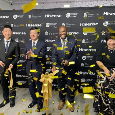 Minister Mackenzie, along with dignitaries from Hisense and the Shandong province in China, cut the ribbon at the new museum.