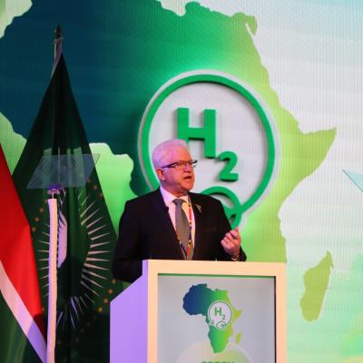 Premier Winde speaking at the Africa Green Hydrogen Summit 2025