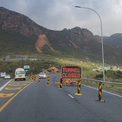 Image of Huguenot Tunnel closure
