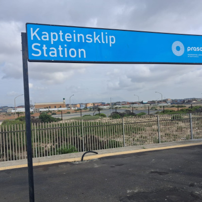 Kapteinsklip rail line open
