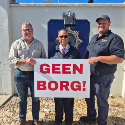 Minister Meyer and Jannie Strydom CEO of Agri WC outside the court in Lamberts Bay